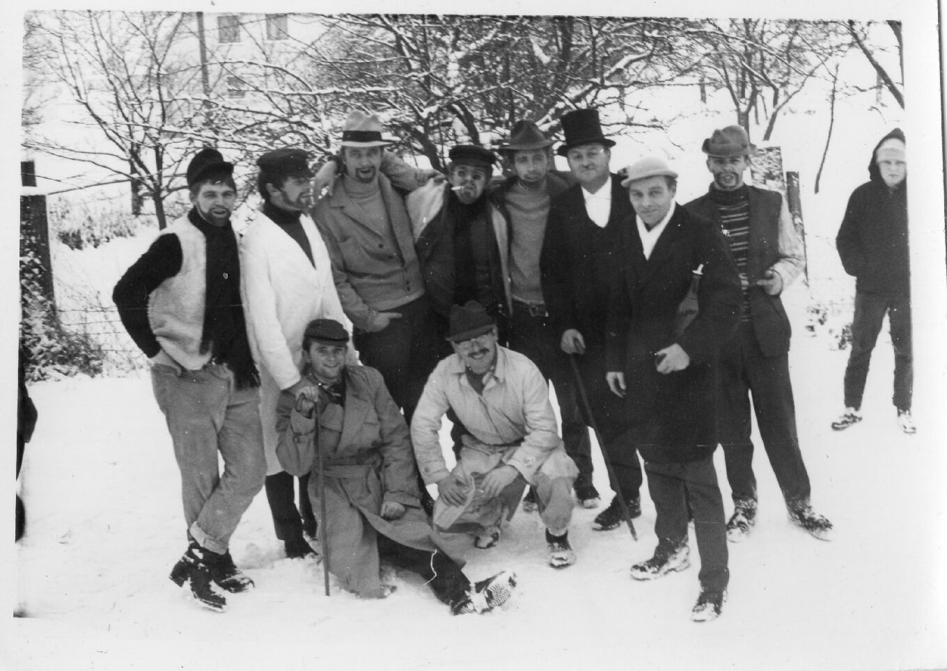 Historische Aufnahme von Hondachsjongen 1967